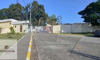 Imagem 2: Casa em Condomínio para Venda em Suzano, Jardim São Luís, 2 dormitórios, 1 banheiro, 1 vag