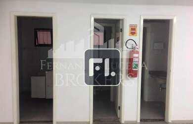 Imagem 5: Conjunto comercial 225m² em vão livre, possui ar-condicionado Individual e um total de 102