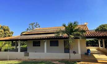 Imagem 2: Fazenda/Sítio/Chácara para venda com 2200 metros quadrados com 3 quartos