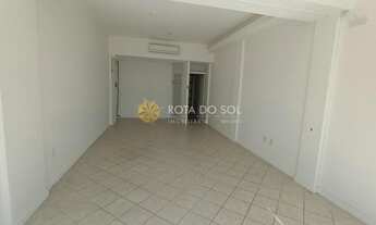 Imagem 2: Sala comercial à venda no Centro de Bombinhas