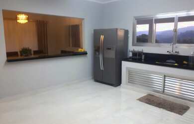 Imagem 7: Casa térrea com piscina