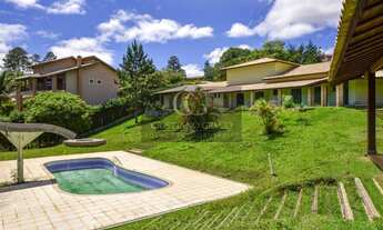 Imagem 2: Mansão a Venda com 7 Dormitórios, sendo 5 Suítes no Condomínio Recanto dos Pássaros em Pir