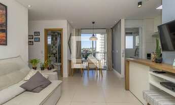 Imagem 2: Apartamento à Venda - CECAP, 2 Quartos, 60 m2