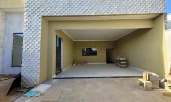 Imagem 2: Casa para Venda em Aparecida de Goiânia, Parque Veiga Jardim, 3 dormitórios, 1 suíte, 3 b