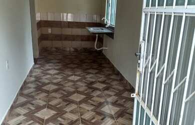 Imagem 2: Aluga-se uma casa no fundo