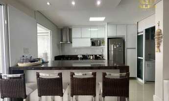 Imagem 5: Apartamento reformado e decorado com 2 dormitórios e varanda gourmet em Condomínio com laz