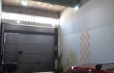 Imagem 3: Aluga-se Salão Coml. 90 mts² + mezanino 35 mts² altura 5 mts. Ótima localização