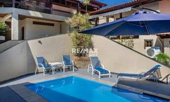 Imagem: Casa com quatro quartos e piscina no Sapê