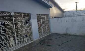 Imagem 4: ALUGA-SE CASA Casa com 3 dormitórios