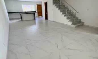 Imagem 4: Casa duplex com 3 quartos, 4 vagas de garagem na Serra