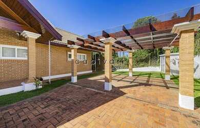 Imagem 4: Casa Alto Padrão, 5 suítes no Alto da Vila Inglesa em Campos do Jordão