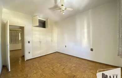 Imagem 7: Apartamento no Edifício Regina Maura com 3 quartos e 113m²