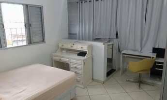 Imagem 2: Ampla suíte Quarto com aluguel por R$800 /mês