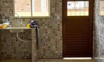 Imagem 3: Cosmos 2 quartos de frente para Estrada de Paciência