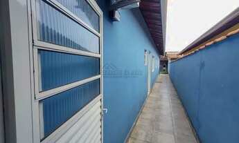 Imagem 2: Linda casa de praia com conforto e comodidade, 2 dormitórios, 1 banheiro e localização pri