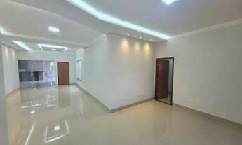 Imagem 2: Térrea para venda com 420 metros quadrados com 3 suites - Porx av bom pastor