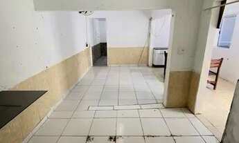 Imagem 5: Casa com 1 Dormitório e Vaga de Garagem no Esmeralda, Apenas 100 Metros da Pista