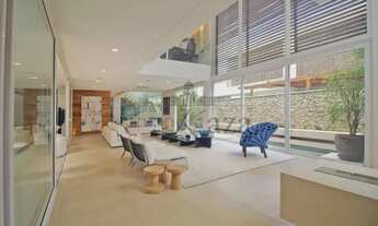 Imagem 2: Casa de condomínio sobrado para venda tem 482 metros quadrados com 4 quartos