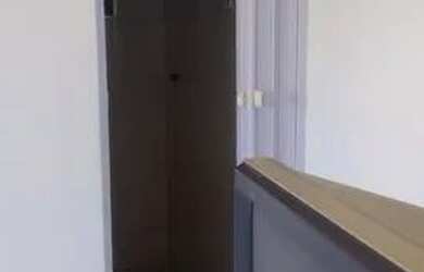 Imagem 4: Aluga-se Kitnet valor R$559,00 incluindo água e luz