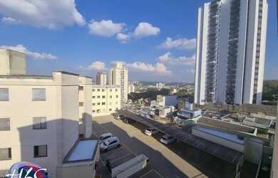 Imagem 3: Aluguel 2 Dormitórios Sala 2 Ambientes Cozinha com Armários com ótima localização