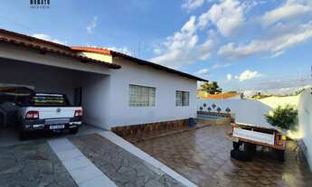 Imagem 2: Casa com 3 dormitórios à venda, 101 m² por R$ 490.000 - Setor Garavelo - Aparecida de Goiâ