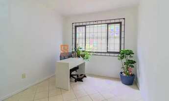 Imagem 2: Coqueiros Casa com 4 dormitórios