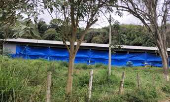 Imagem 2: Propriedade comercial em São Roque) Sitio e Granja 97392 M2 em São Roque