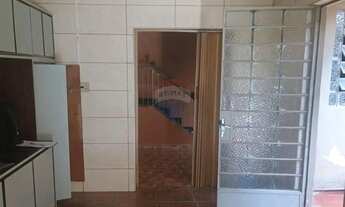 Imagem 5: Alugo casa na Região Central de Sorocaba, 4 dormitórios e 2 banheiros com garagem