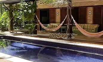 Imagem: Casa em condomínio, com 5 suítes, piscina