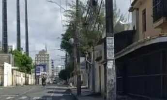 Imagem 2: Ponto Comercial Com Casa A Venda Em Frente ao Constâncio Vieira na Treze de Julho