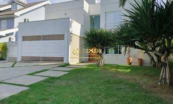 Imagem: Casa à Venda Esplanada do Sol com 3 Suítes