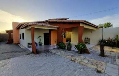 Imagem: Casa à venda - ideal para famílias, pets