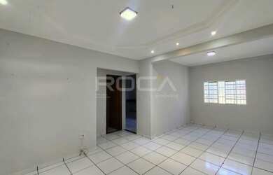 Imagem 2: Linda casa de 2 dormitórios para alugar no Jardim Pacaembu, São Carlos