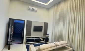 Imagem 2: Lote inteiro, 3 suítes, armaria, ar todos cômodos, pé direito alto, ilum led, câmeras