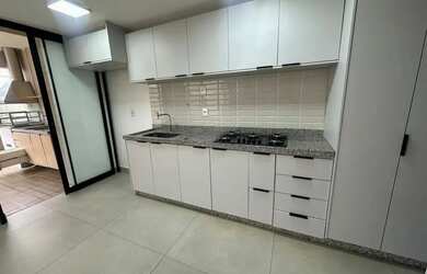 Imagem 6: Sobrado para aluguel possui 181 metros quadrados com 4 quartos