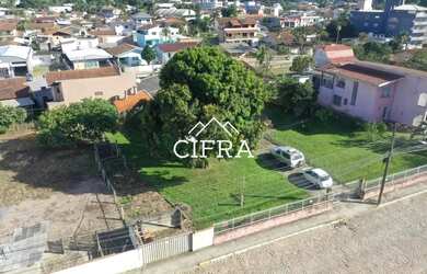 Imagem 3: Terreno Urbano - Casa de Alvenaria - Venda - 01 dormitório - 193m2 - Plano - Investimento