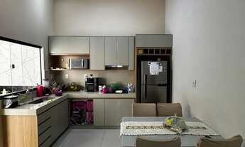 Imagem 3: Casa à Venda no Bairro Sapucaia com Porteira Fechada