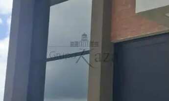 Imagem 5: Oportunidade - Casa em Condomínio - Residencial Malibú - Caçapava - 3 Dormitórios - 135m²