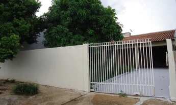 Imagem 1: Casa para Venda em Londrina, Residencial Abussafe, 3 dormitórios, 1 suíte, 2 banheiros, 2