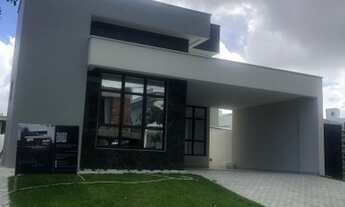 Imagem: Linda casa a venda no condomínio fechado