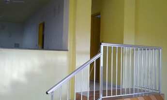 Imagem 3: 2 casas de laje, amplas, sendo uma com 3 quartos (2 suítes) e outra com garagem 2 carros