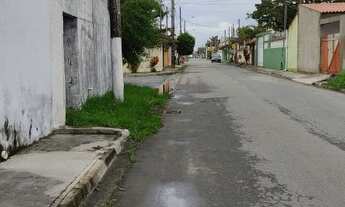 Imagem 3: Casa para venda tem 250 metros quadrados com 2 quartos