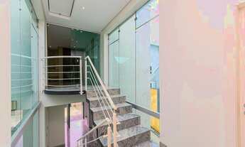 Imagem 7: Maravilhosa Residência e Home Office no Juvevê - Curitiba - PR