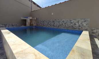 Imagem: Linda casa a 50 mts do mar em Mongaguá