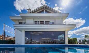 Imagem 2: Casa de condomínio para venda possui 450 metros quadrados com 4 quartos