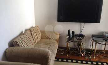 Imagem 7: Apto Reformado - 227m2 - 4 Quartos/2 Suítes/3 Vagas de garagem