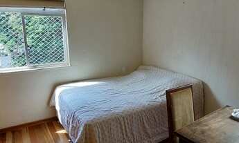 Imagem 7: Apartamento com excelente localização e muitos armários!