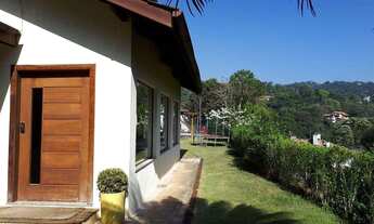 Imagem 3: Condomínio fechado, 350 m², 3 suítes, 3 salas, salão de festas, piscina, 8 vagas