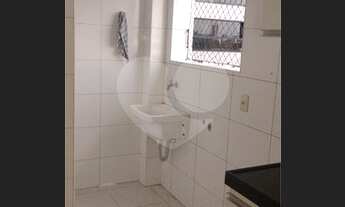 Imagem 5: Edificio no coração da gruta de lourdes