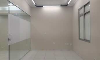 Imagem: Conjunto com 80 m² ao lado do Metrô Liberdade